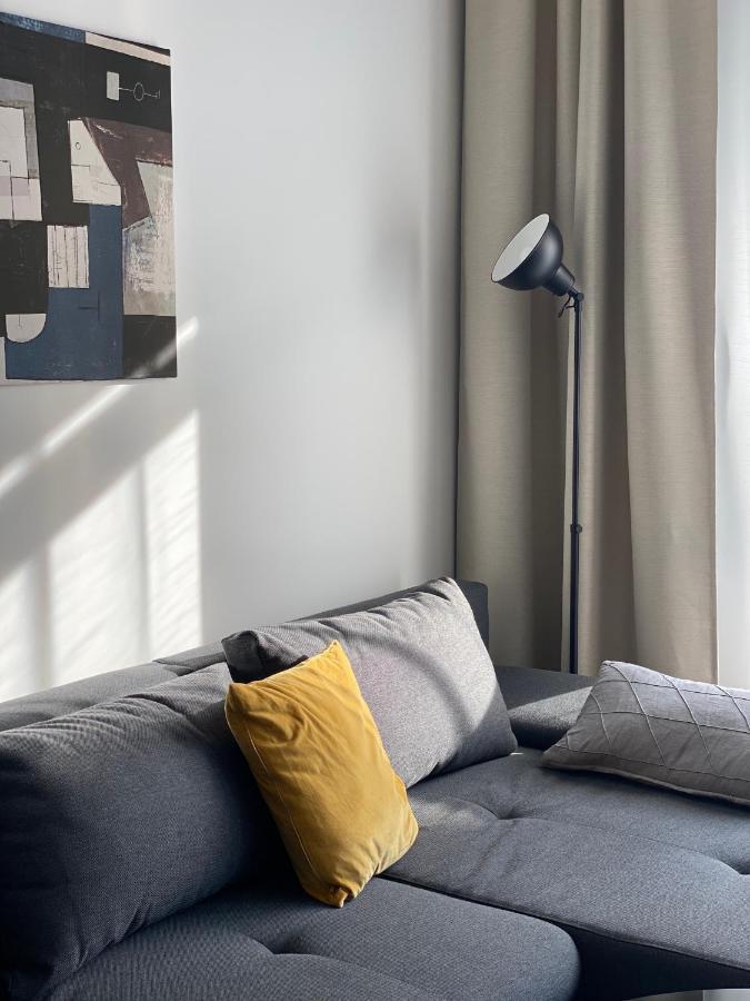 Sundeck City Centre Apartment Братислава Экстерьер фото