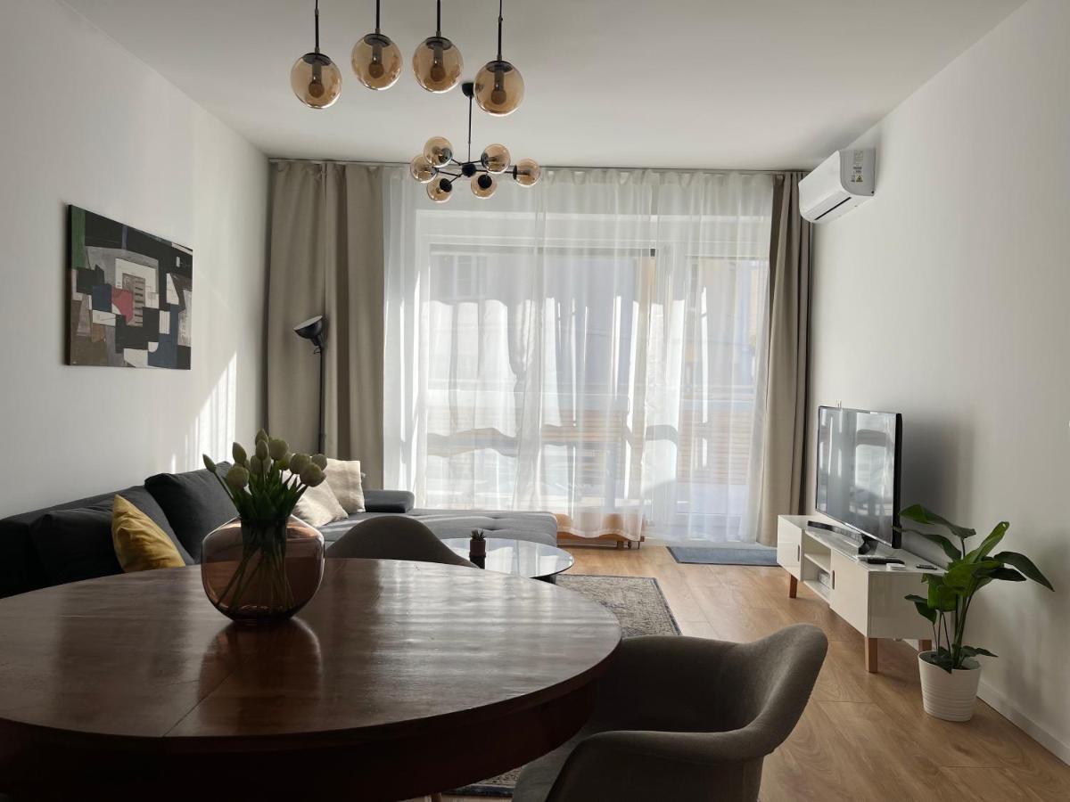 Sundeck City Centre Apartment Братислава Экстерьер фото